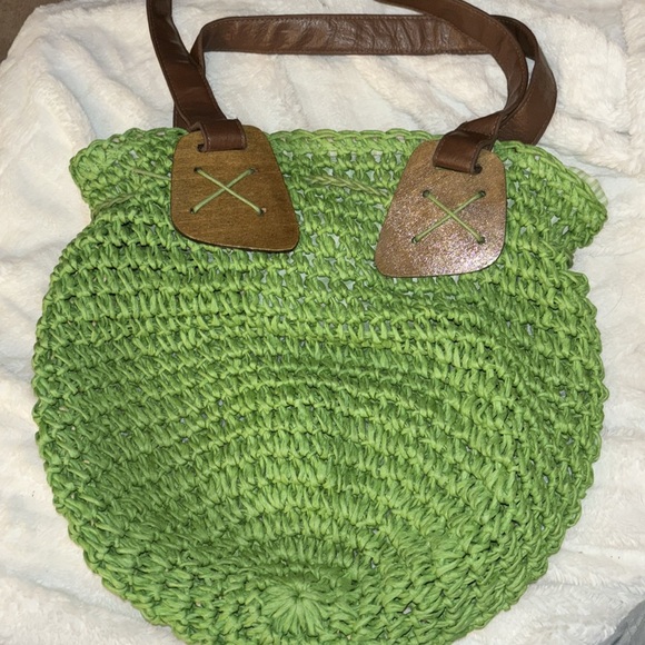 Poppie Green Genuine Straw/ Real Wooden Crafted Gorgeous Shoulder BagTote - Picture 8 of 9